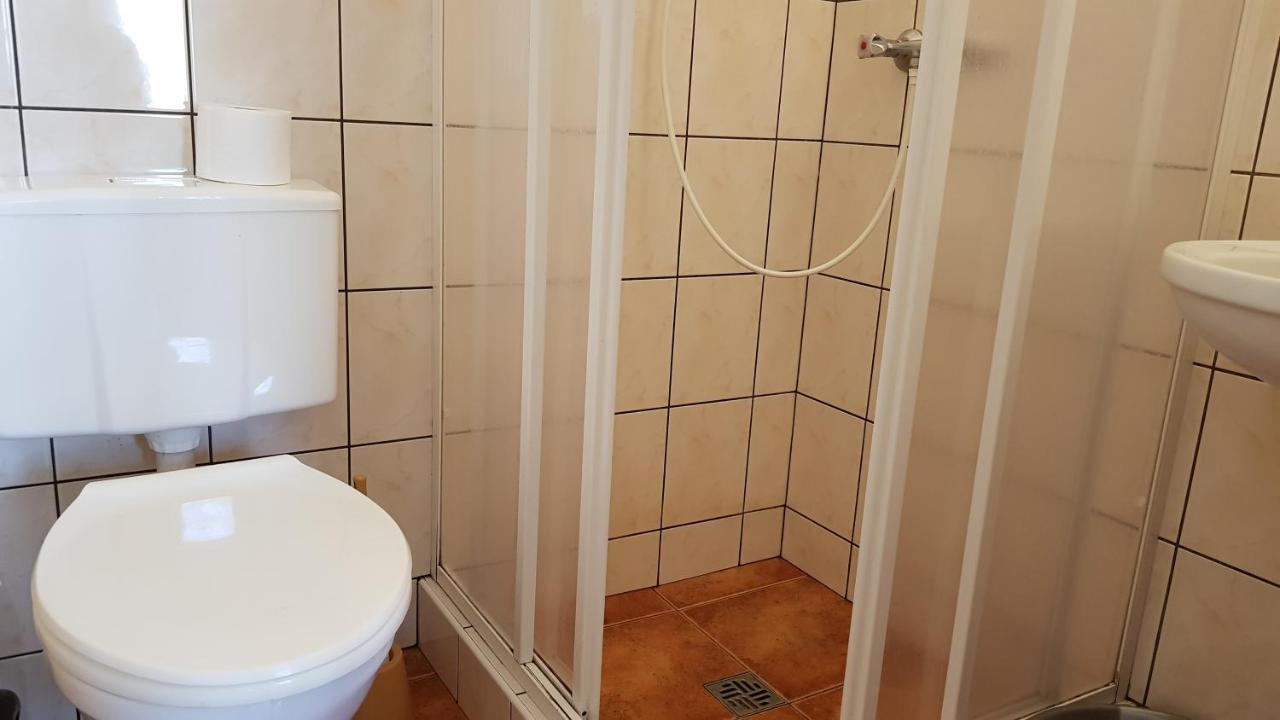 Wynajem Pokoi Hotel Kołobrzeg Eksteriør billede